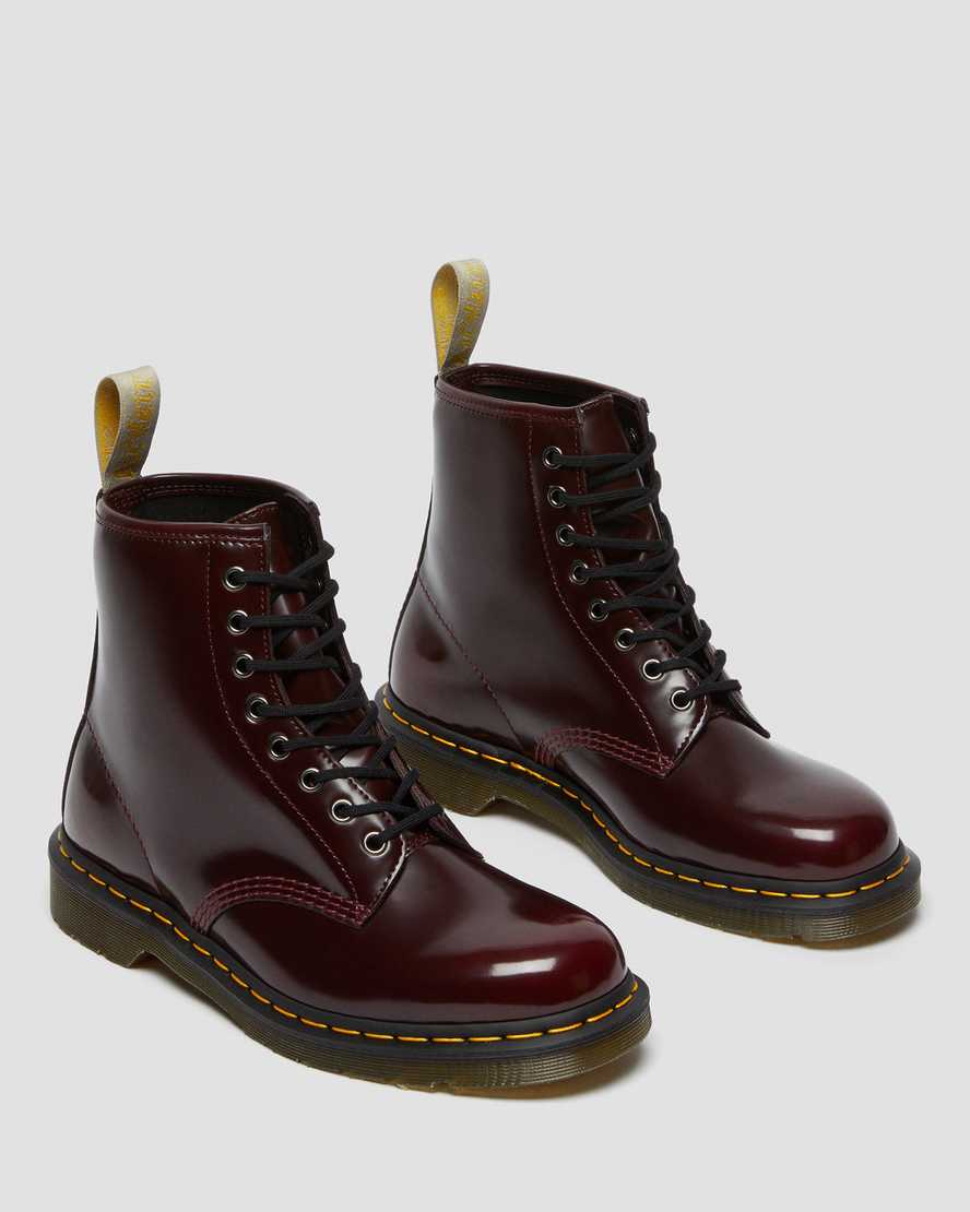 https://i1.adis.ws/i/drmartens/23756600.88.jpg?$large$VEGAN 1460 Oxford Brush Boots | Dr Martens
