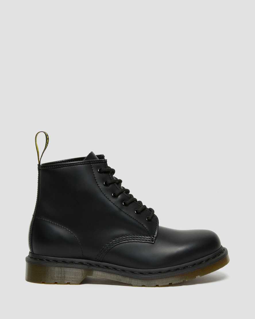 101 SMOOTH LEATHER ANKLE BOOTS | Dr. Martens Official