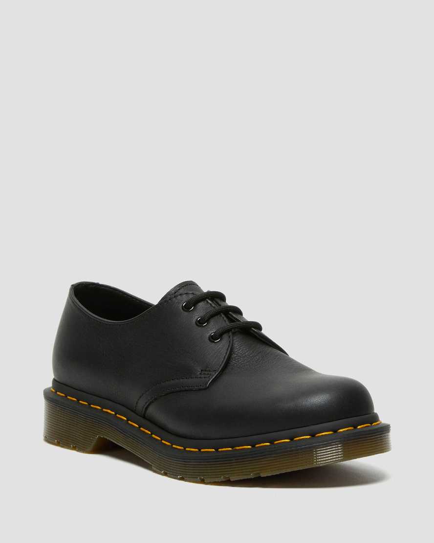 https://i1.adis.ws/i/drmartens/24256001.88.jpg?$large$1461 Women's Virginia Leather Oxford Shoes | Dr Martens