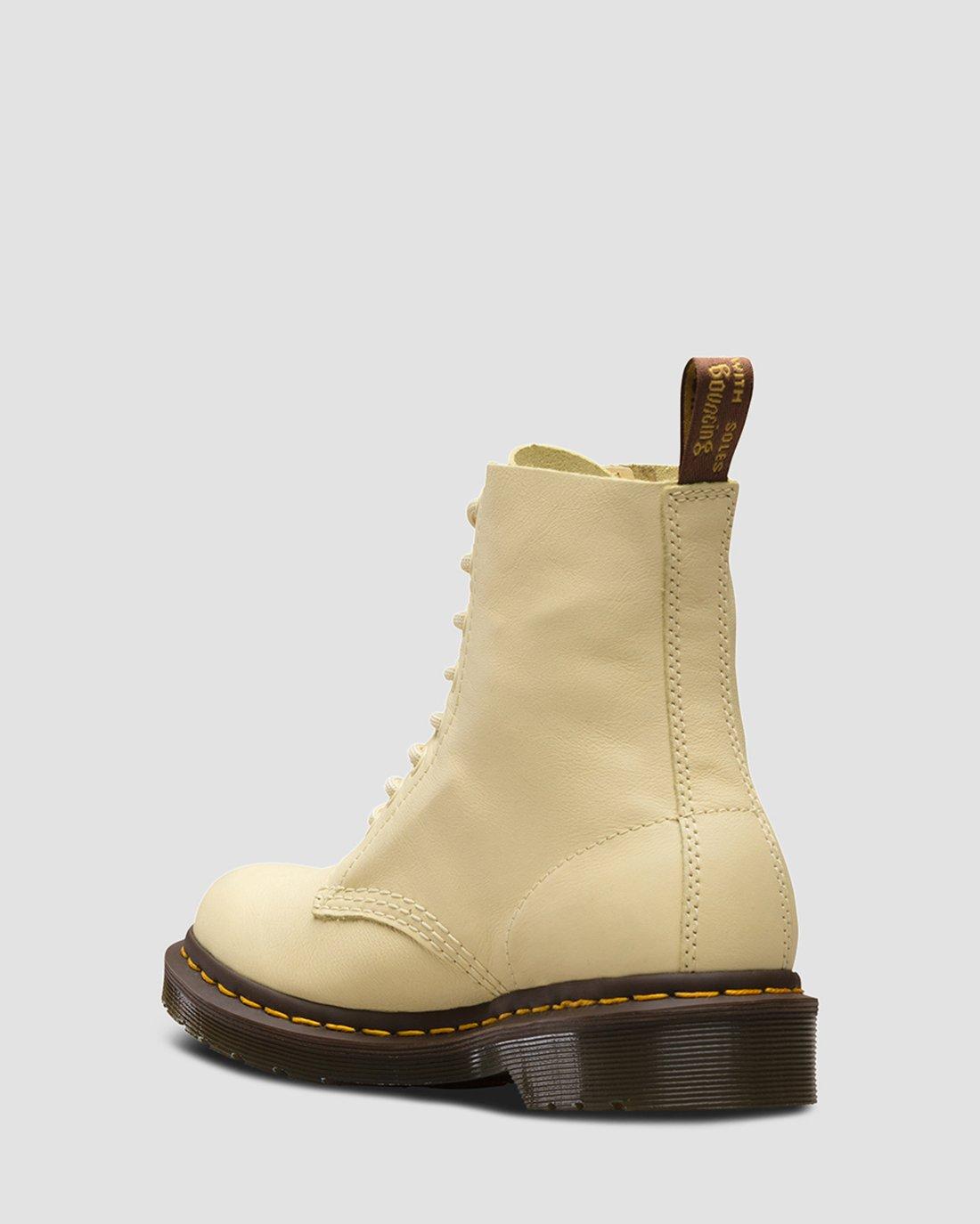 dr martens pascal beige