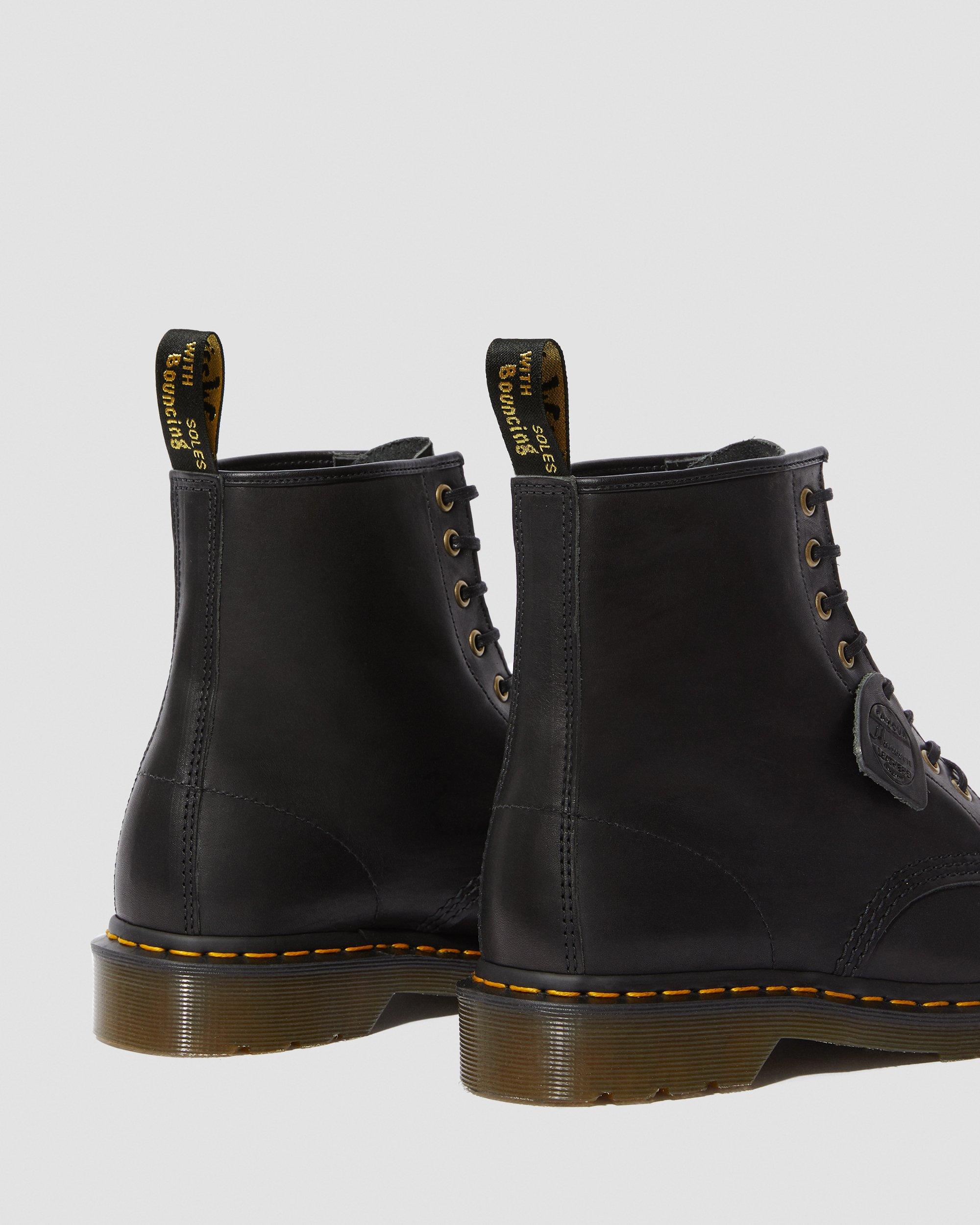 1460 king nerd smooth leather hardware boots