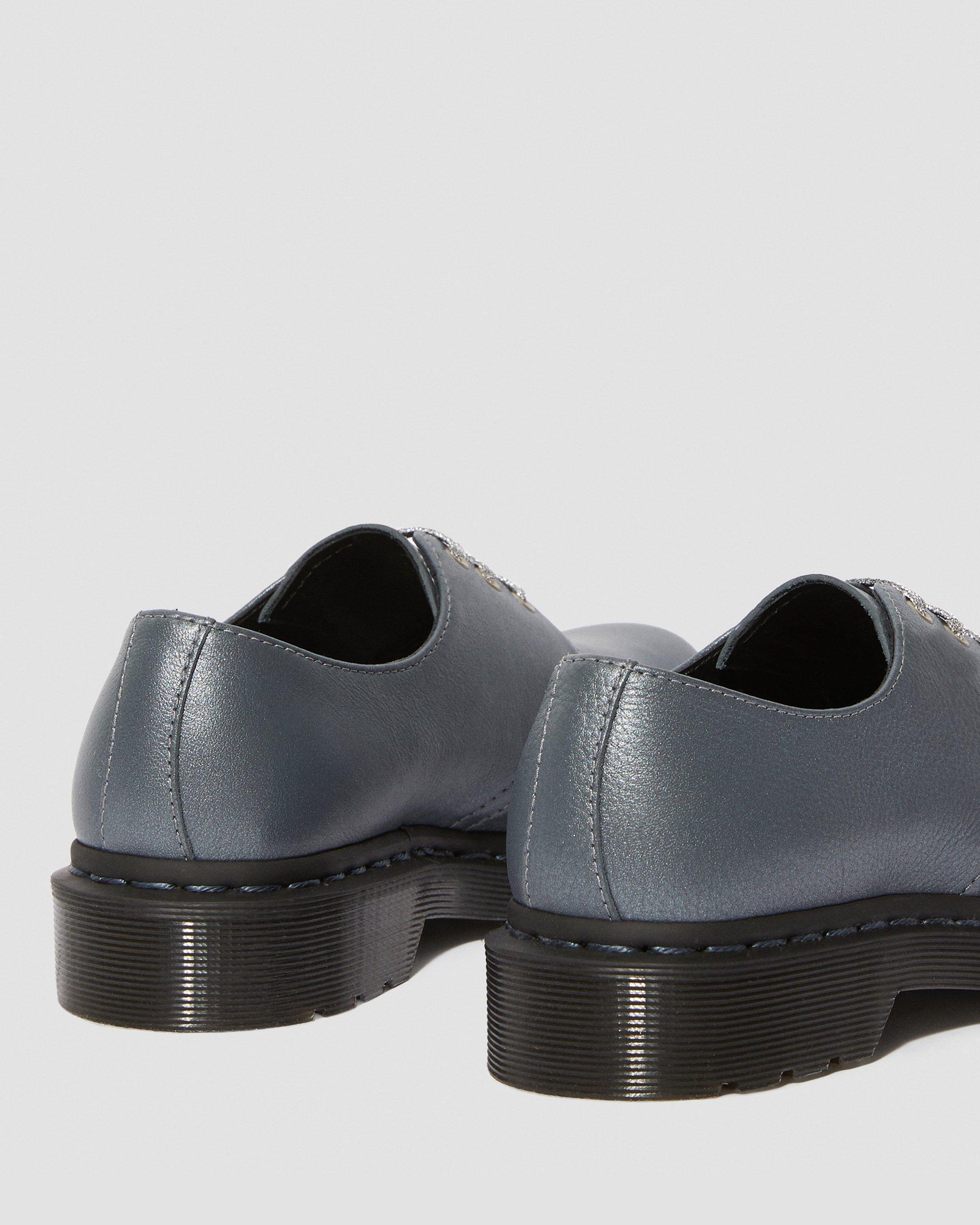 dr martens 1461 metallic