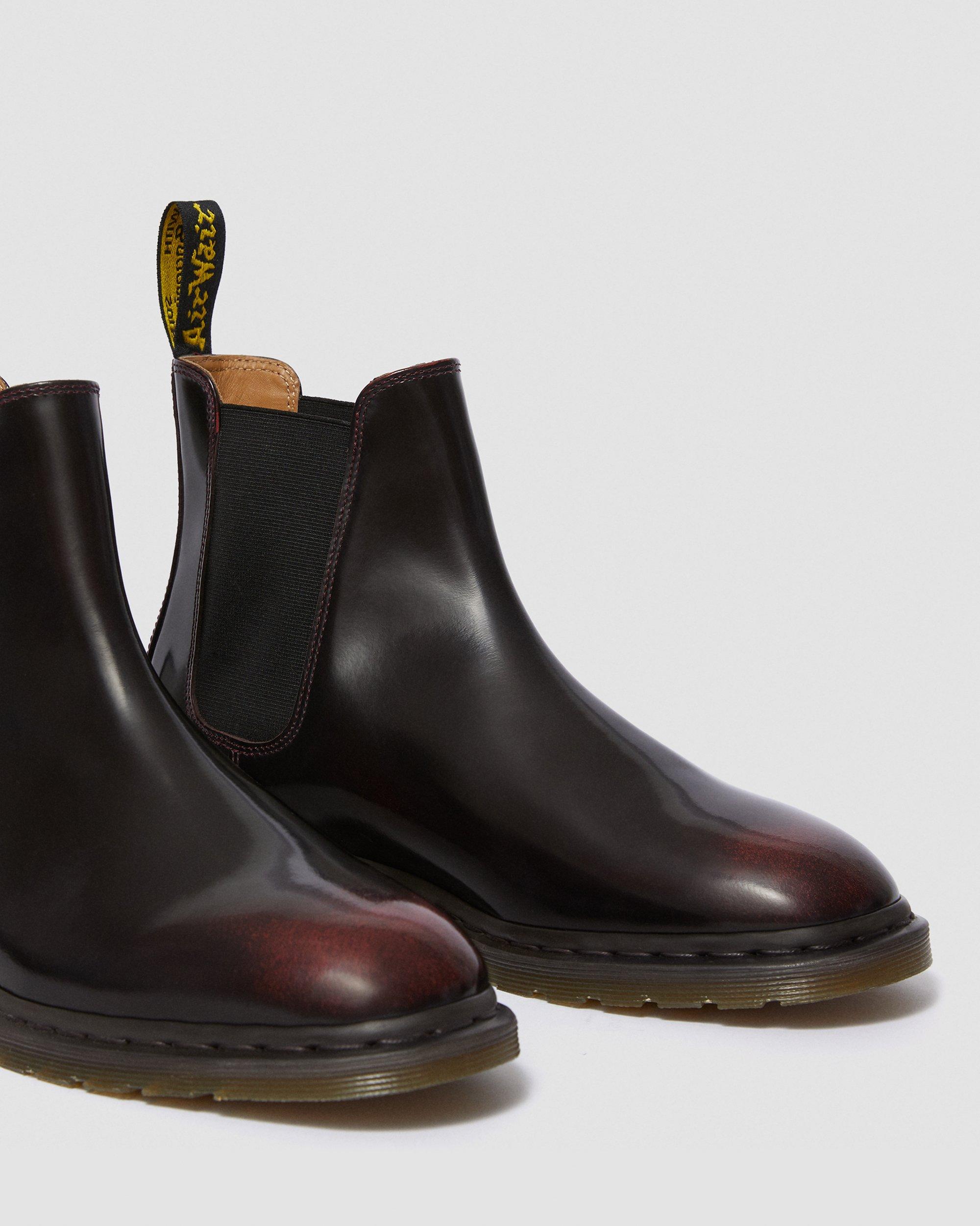 dr martens graeme chelsea boots in black polished smooth