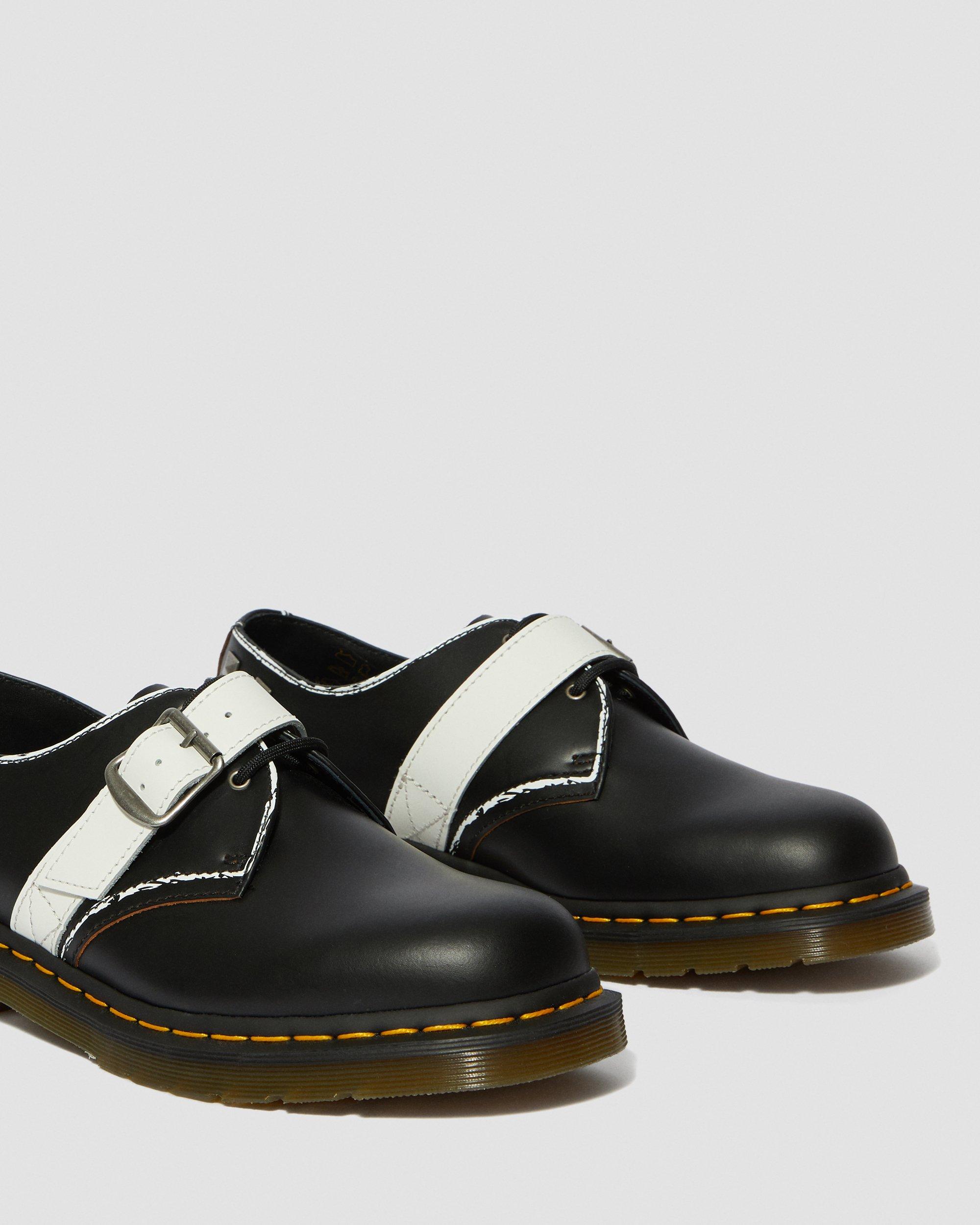 dr martens 1461 stud