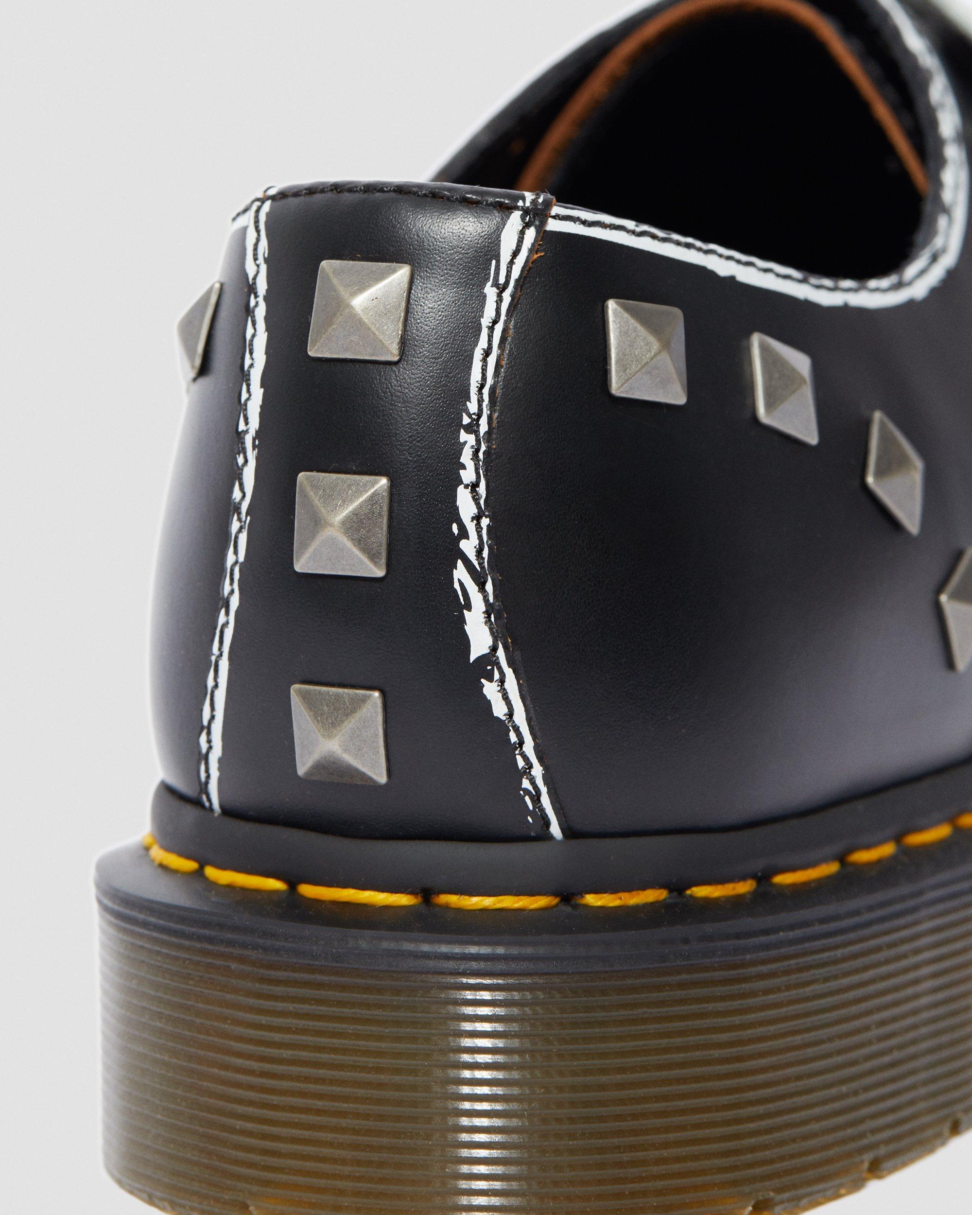 dr martens 1461 stud