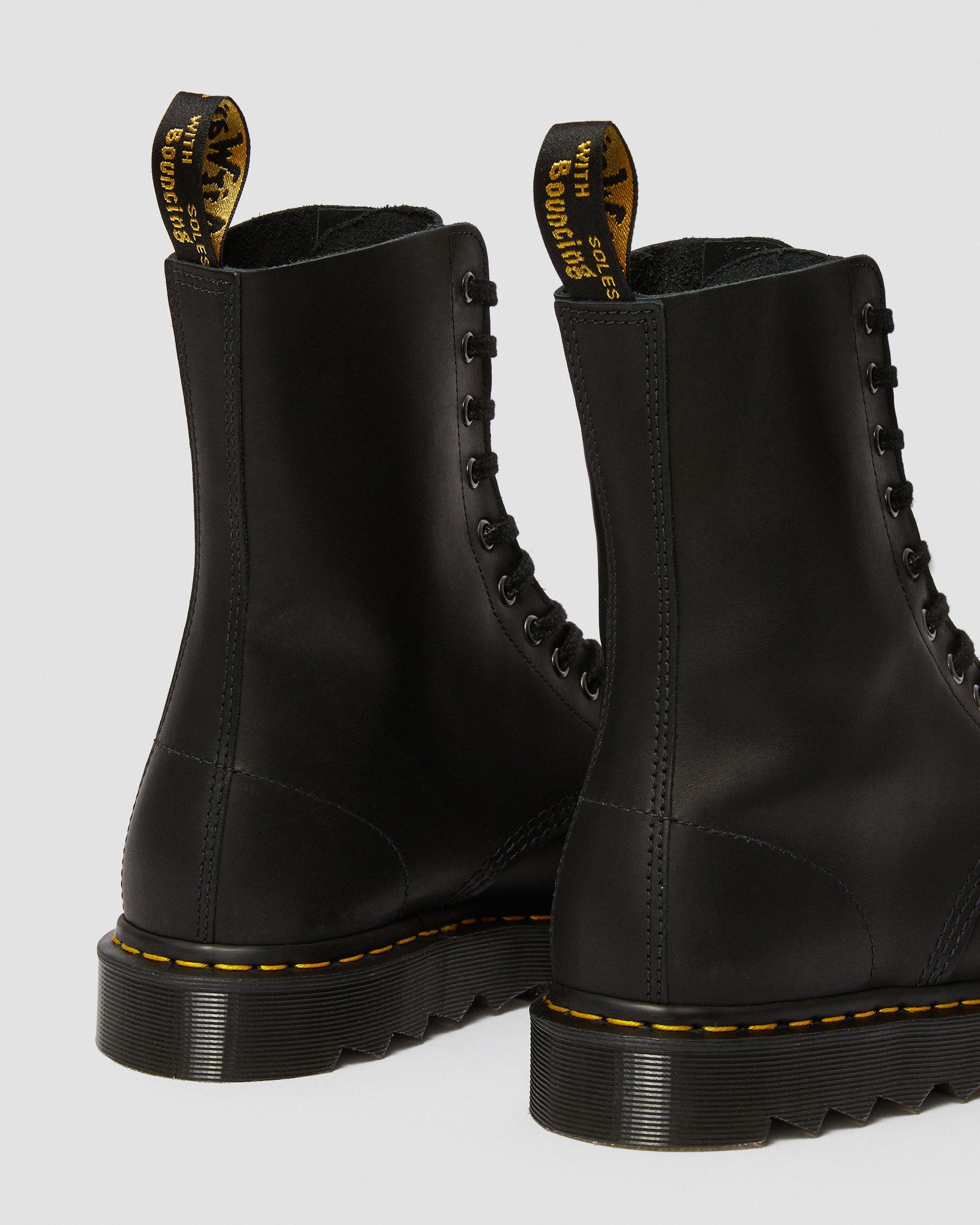 Made In England 1490 Ripple Sole | Dr. Martens