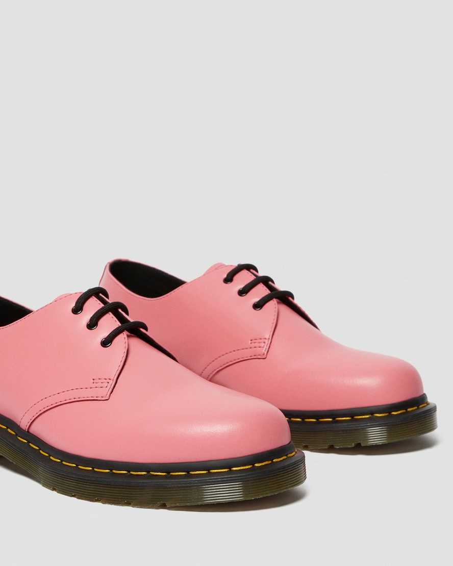 1461 Smooth Leather Shoes | Dr Martens
