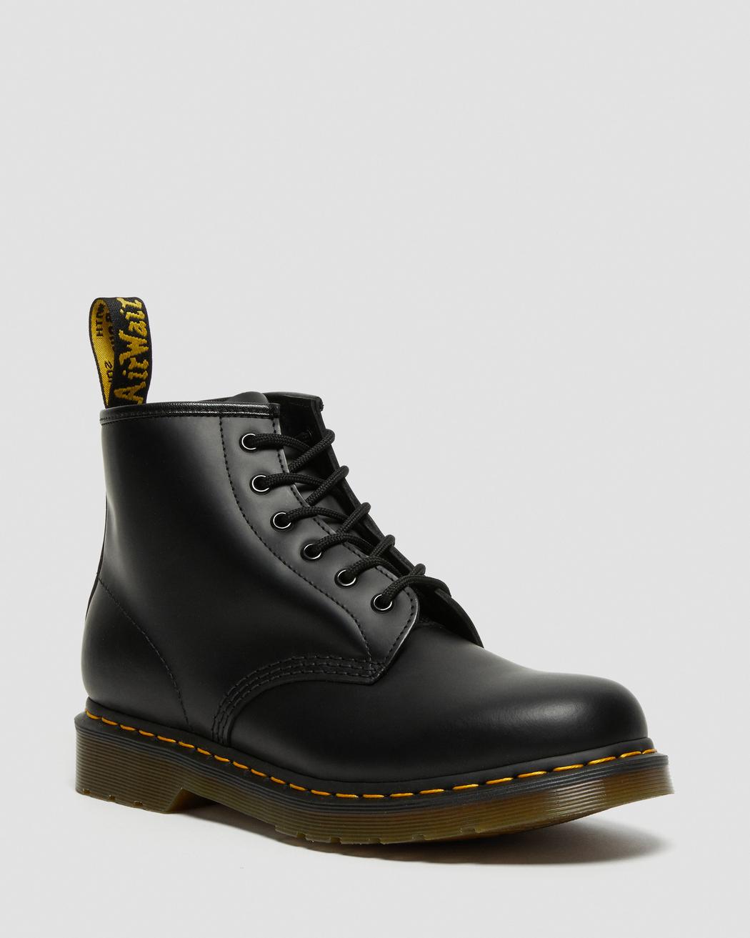 101 SMOOTH LEATHER LACE UP BOOTS | Dr. Martens