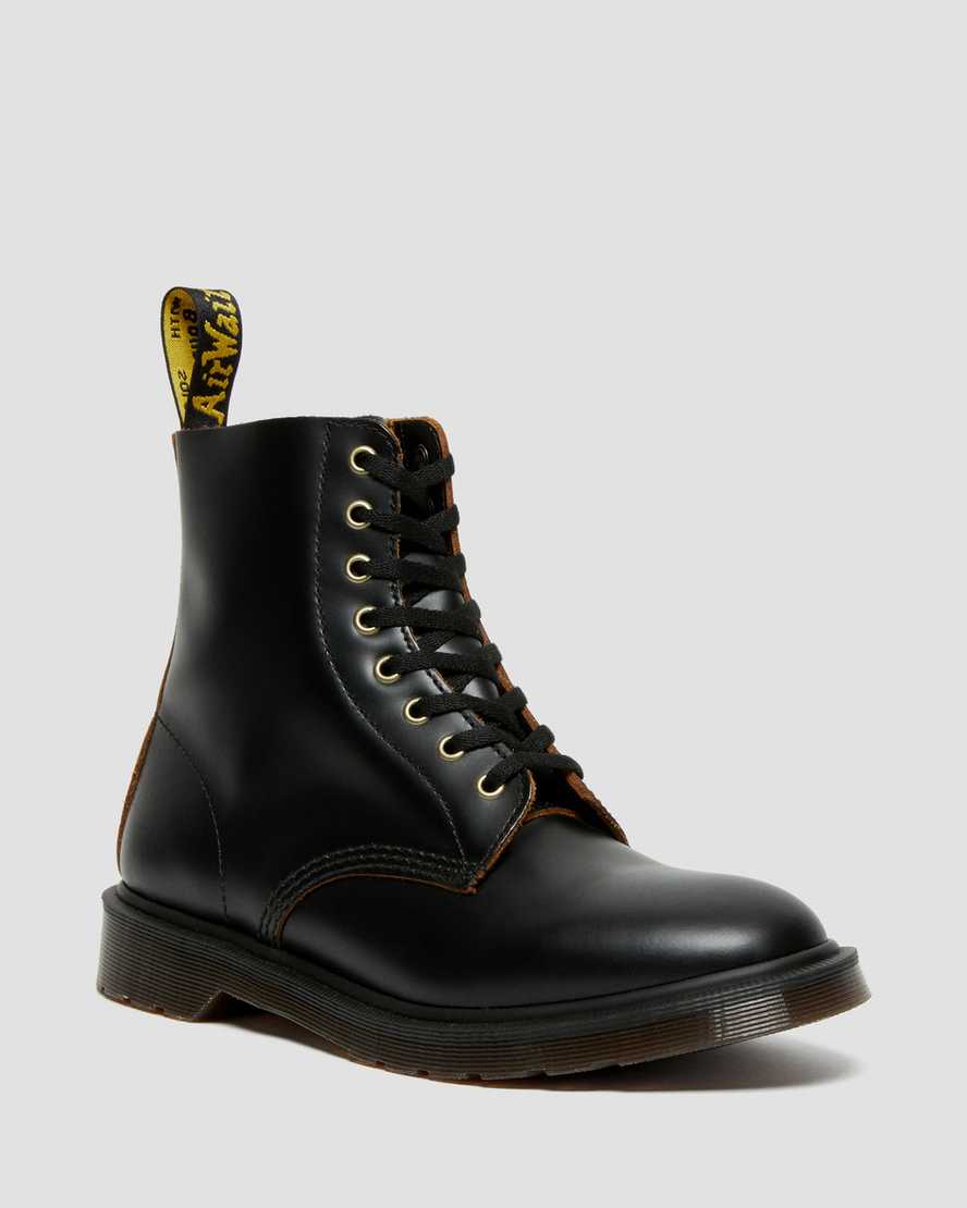 1460 Vintage Smooth Leather Lace Up Boots | Dr. Martens