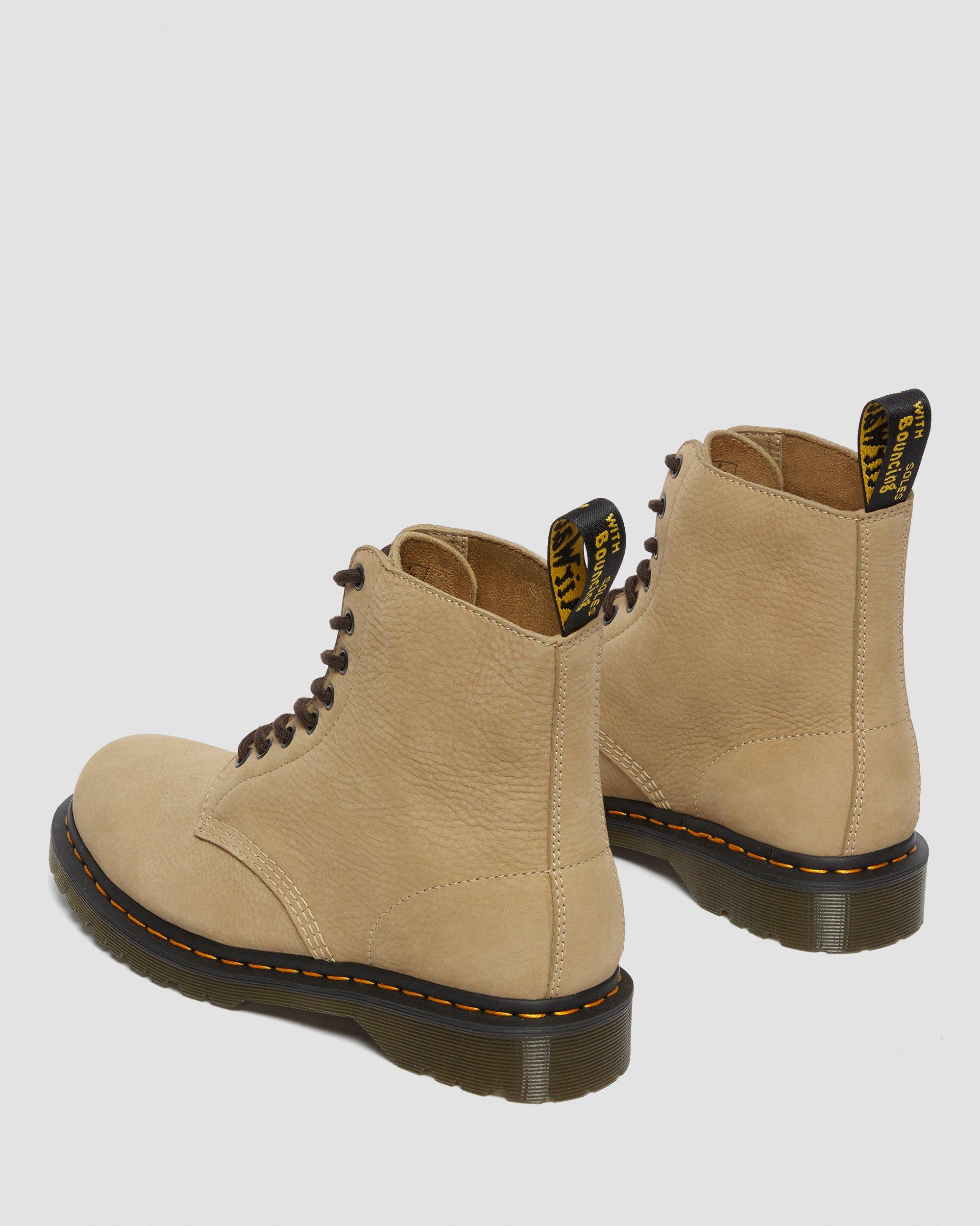 dr martens boots nubuck