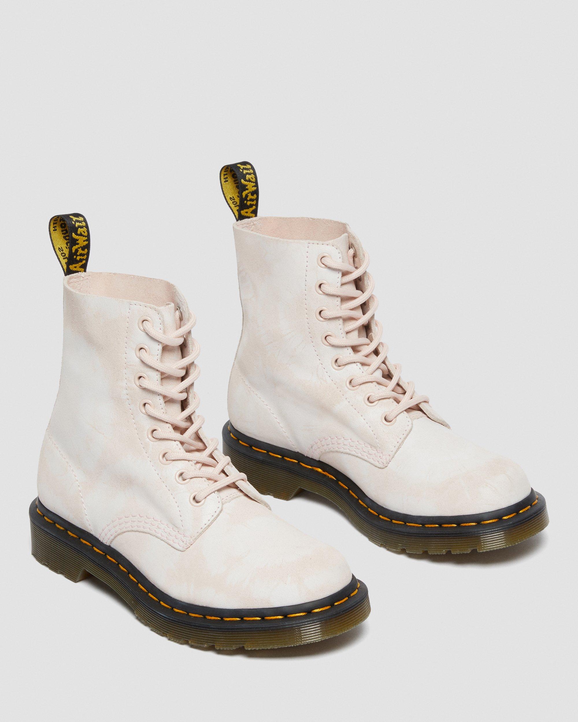 how to tie dr martens boots