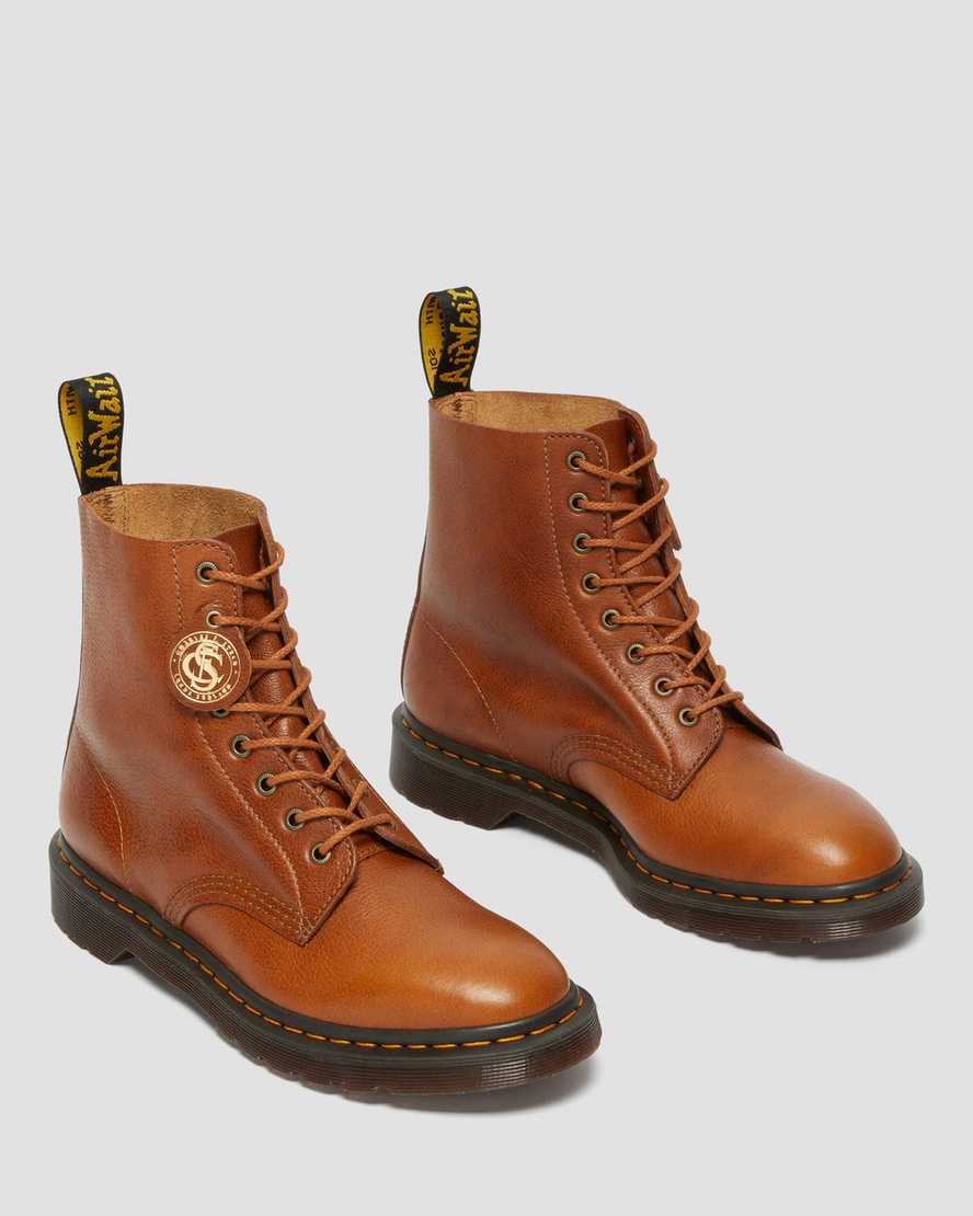 https://i1.adis.ws/i/drmartens/26856226.88.jpg?$large$1460 Pascal Buckingham Leather Lace Up Boots | Dr Martens