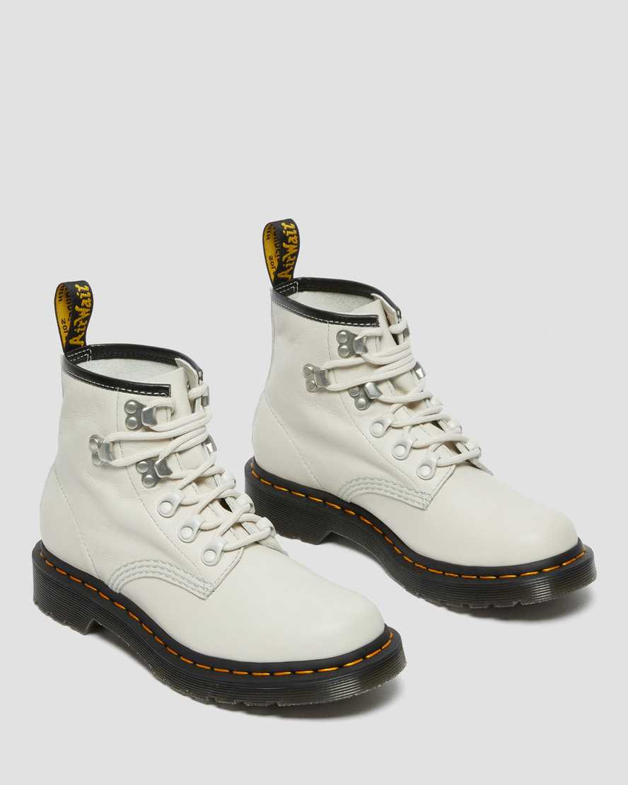 https://i1.adis.ws/i/drmartens/26862115.88.jpg?$large$101 Hardware Virginia Leather Ankle Boots | Dr Martens