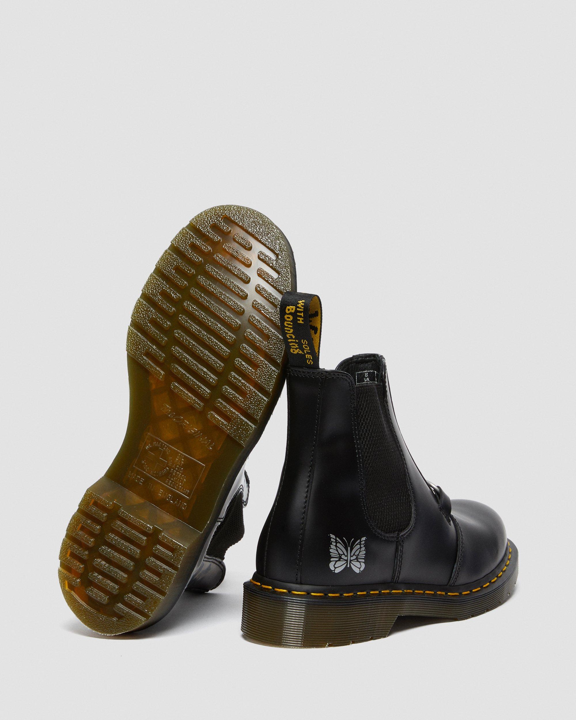 dr martens needles 2976