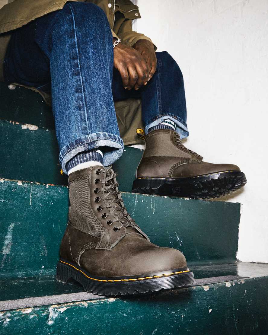 https://i1.adis.ws/i/drmartens/26912481.88.jpg?$large$1460 Panel Leather Lace Up Boots | Dr Martens
