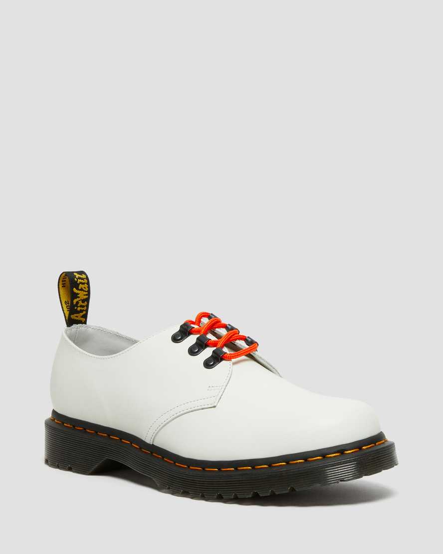 https://i1.adis.ws/i/drmartens/26926100.88.jpg?$large$1461 Ben Smooth Leather Oxford Shoes | Dr Martens