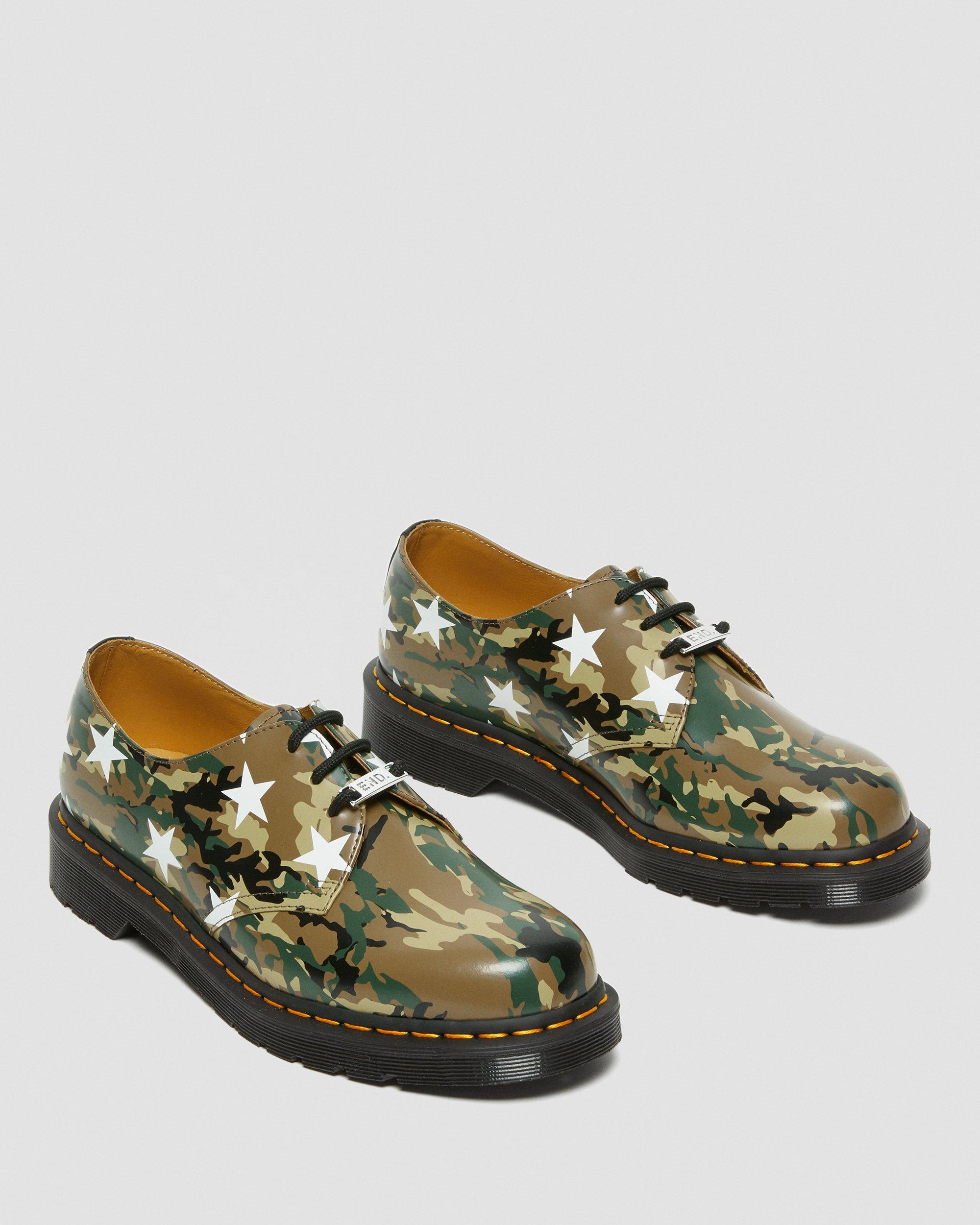 dr martens camo