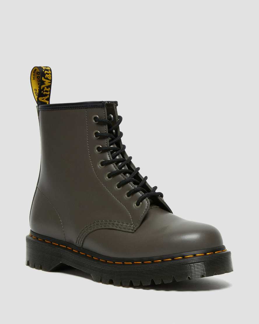 https://i1.adis.ws/i/drmartens/27140481.88.jpg?$large$1460 Bex Smooth Leather Boots | Dr Martens