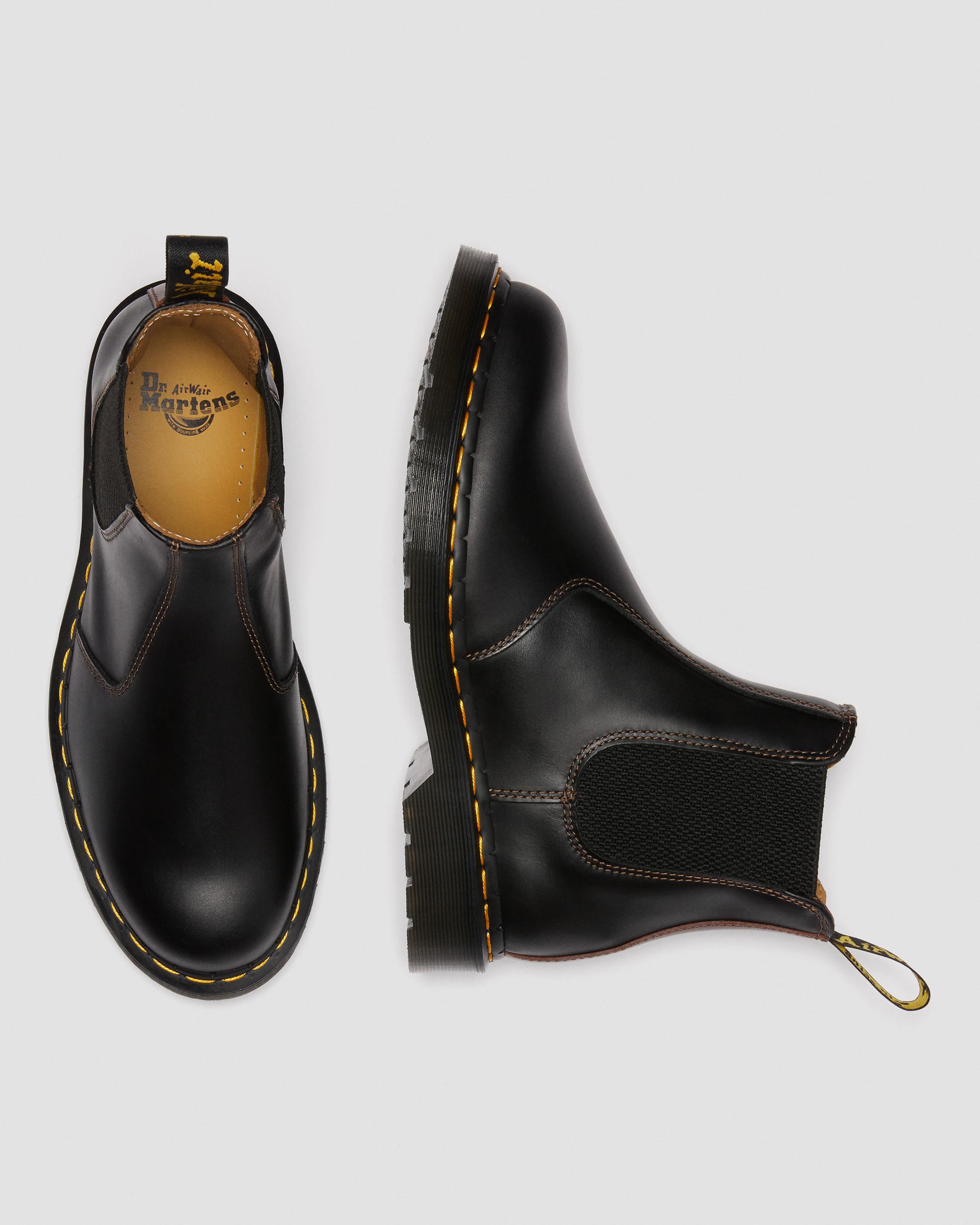 2976 Abruzzo Leather Chelsea Boots | Dr. Martens