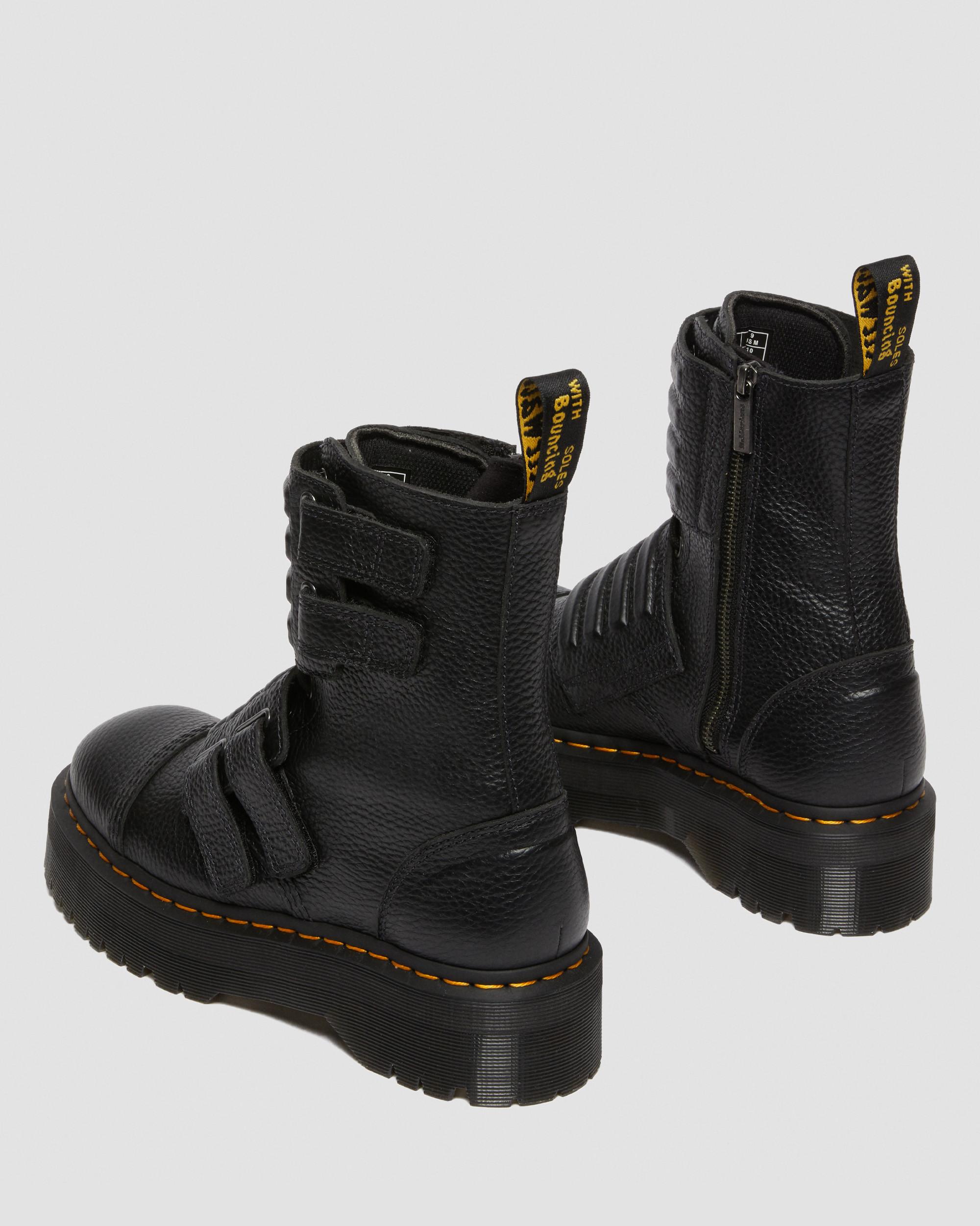 Axxel Leather Boots Dr. Martens