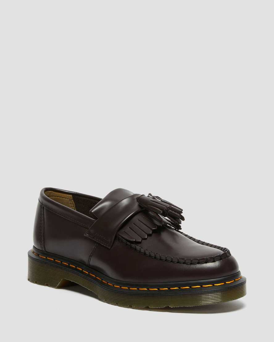 Dr. Martens Lisse Cuir Adrian Yellow Stitch Tassle Loafers en Bourgogne, Taille: 38