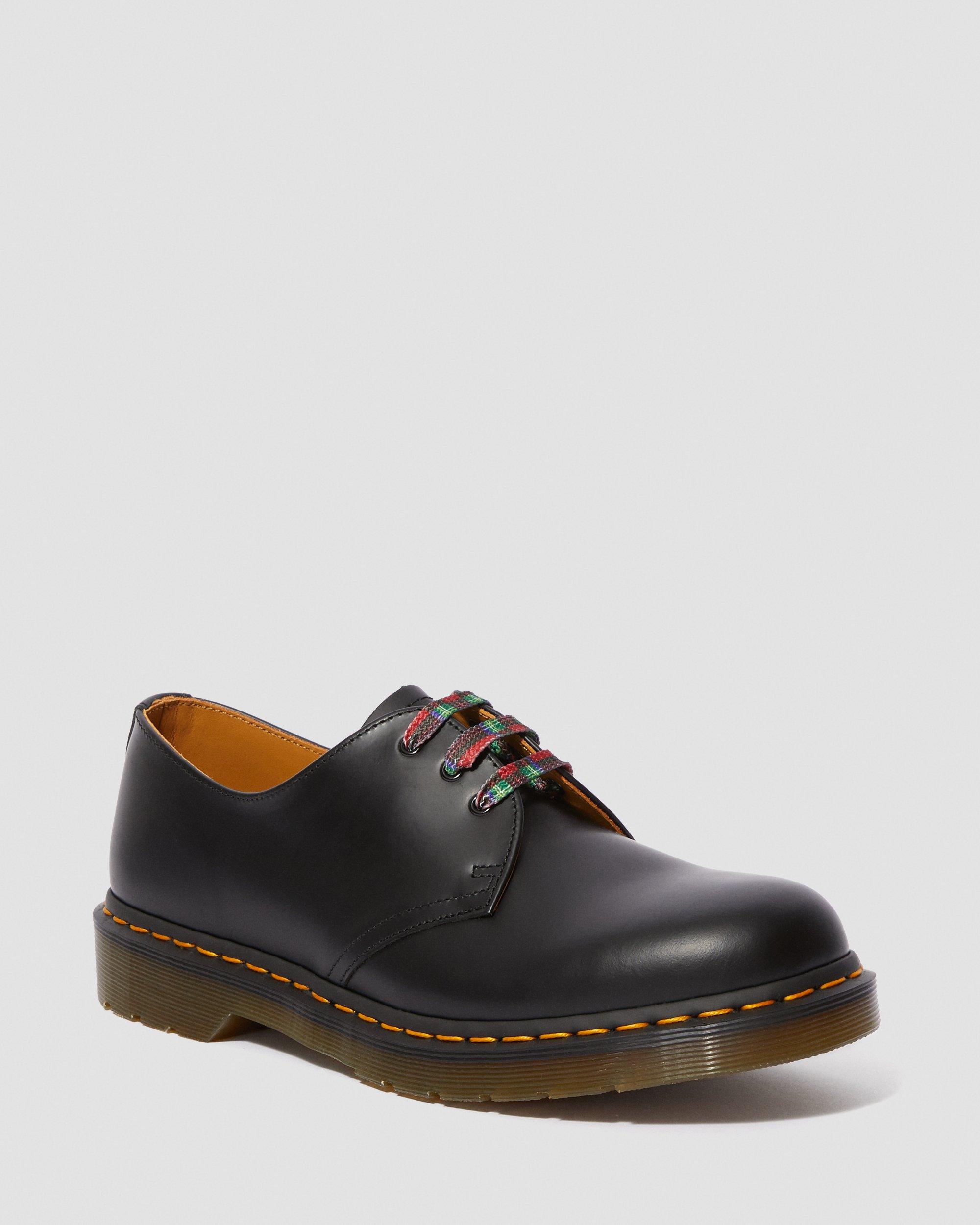doc martens 3 eye laces