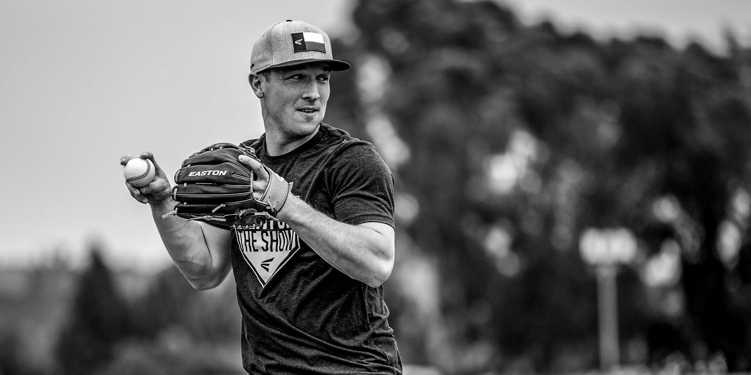 alex-bregman-game-spec-ball-glove