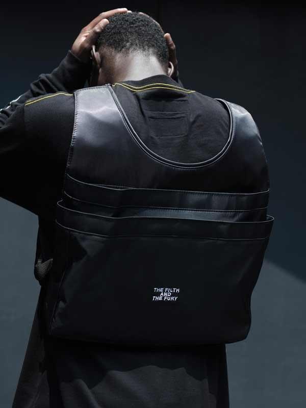 eastpak staples