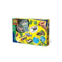 Image of SES Creative Childrens Scary Animals Glow In The Dark Casting and Painting Set