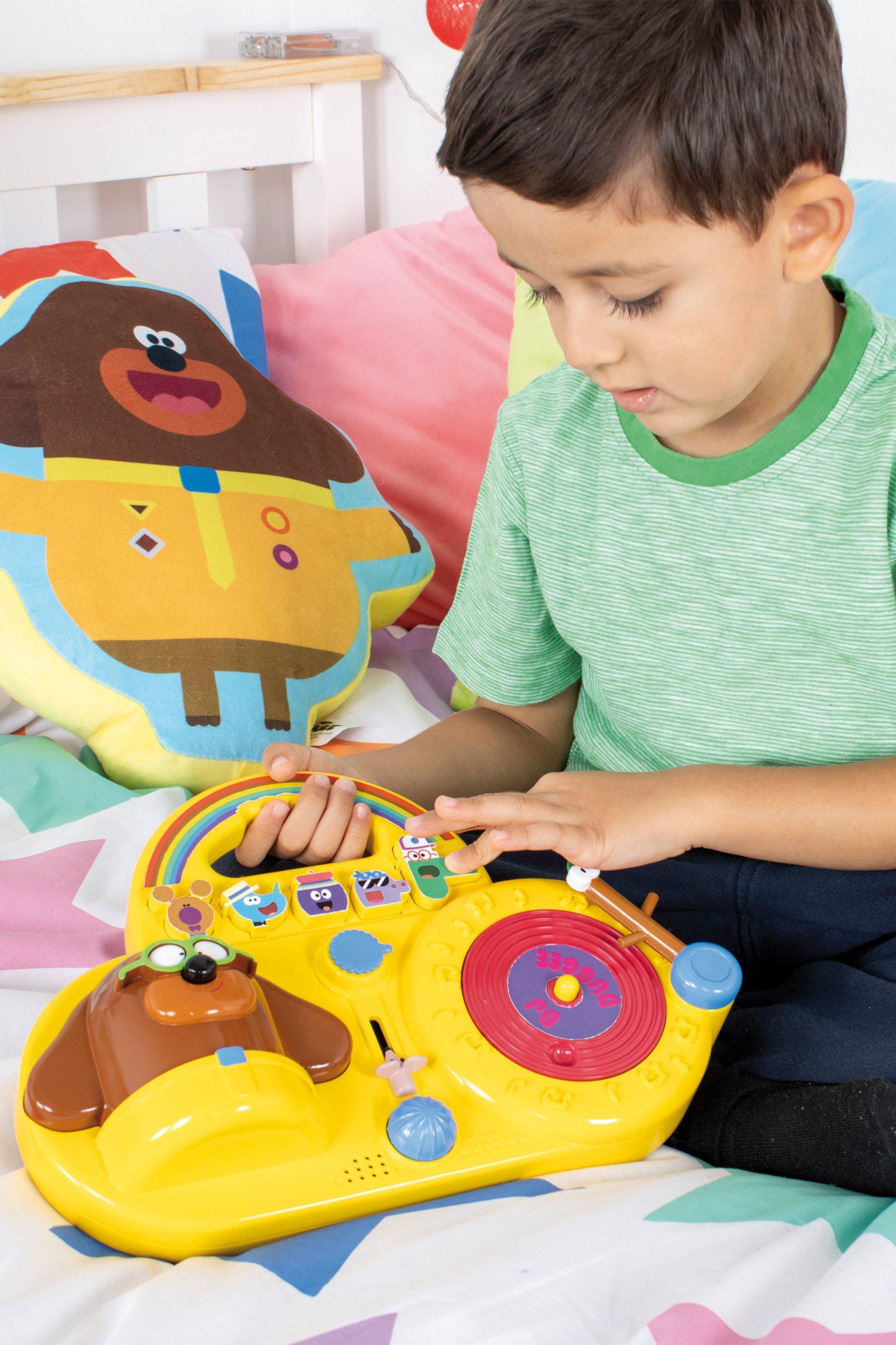 hey duggee spin and groove with dj duggee musical toy