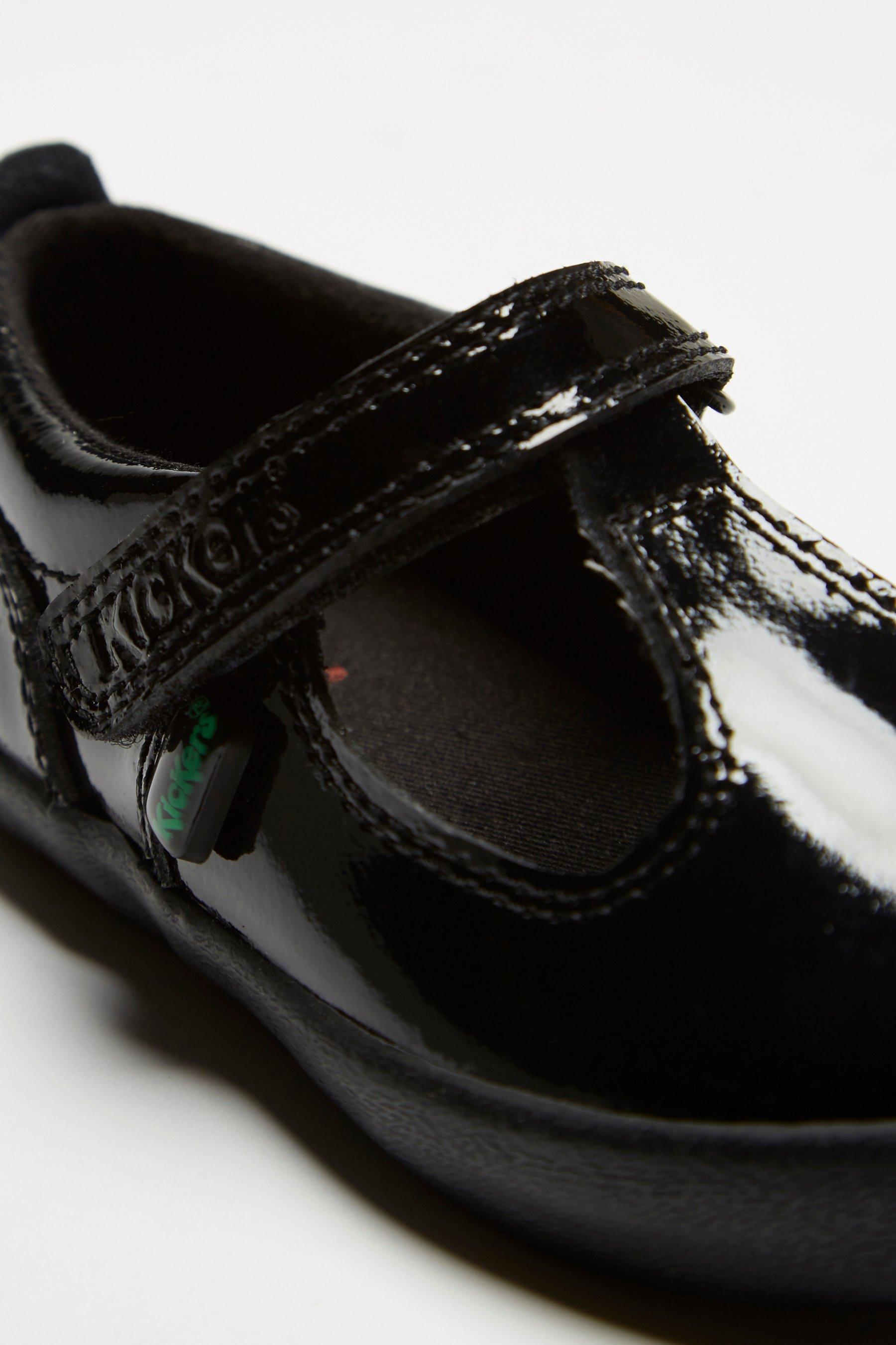 kariko t strap kickers
