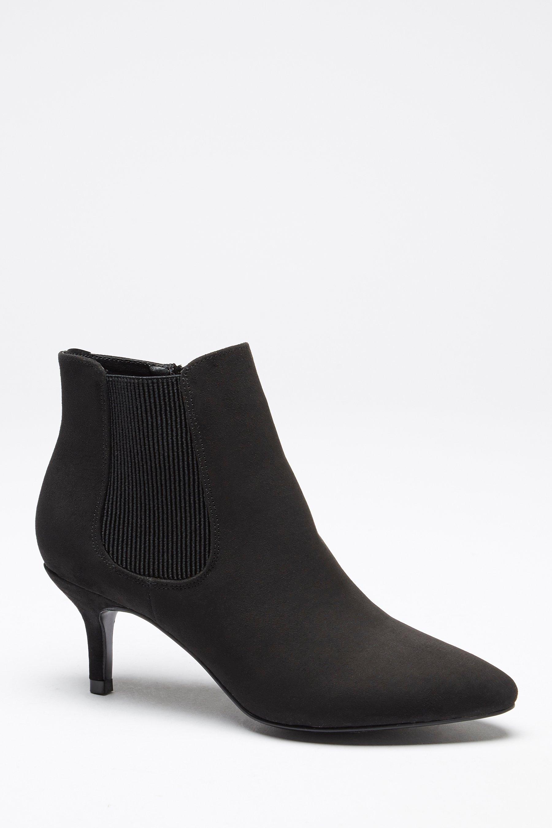 kitten heel chelsea boots