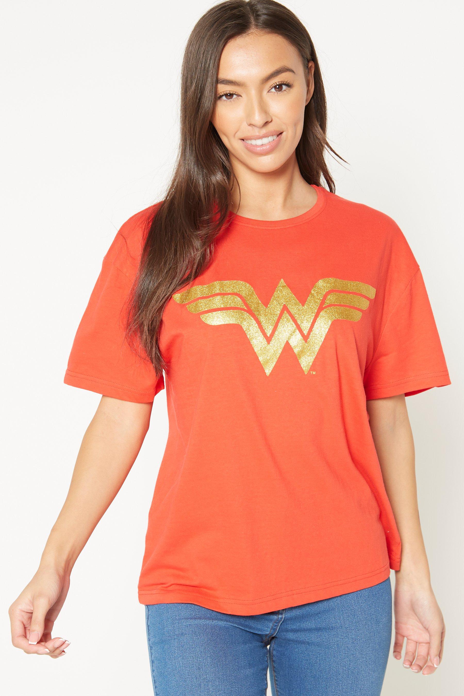 Wonder Woman T-Shirt - Womens - Red - Size: 8/10