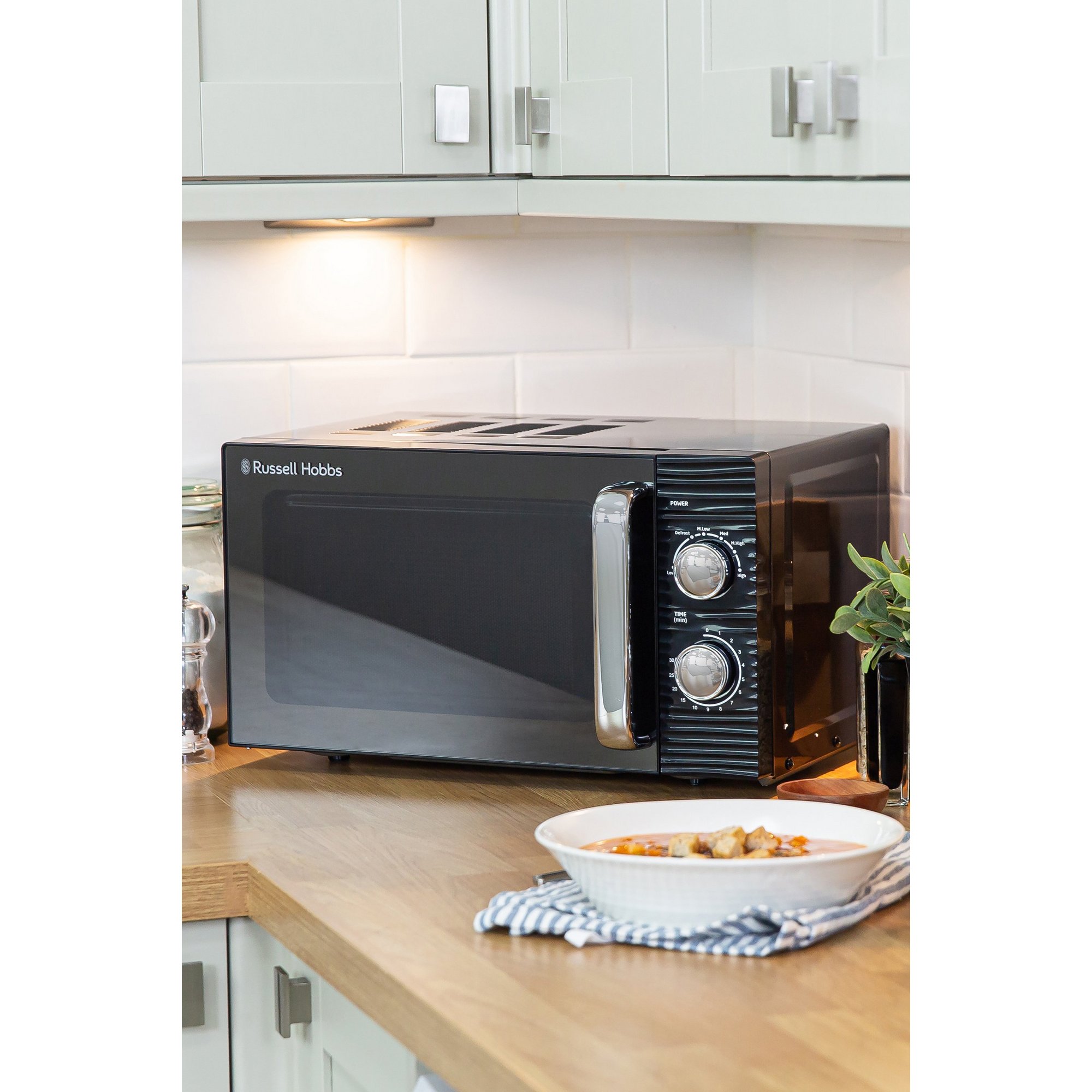 Russell Hobbs Inspire 17 Litre Manual Microwave