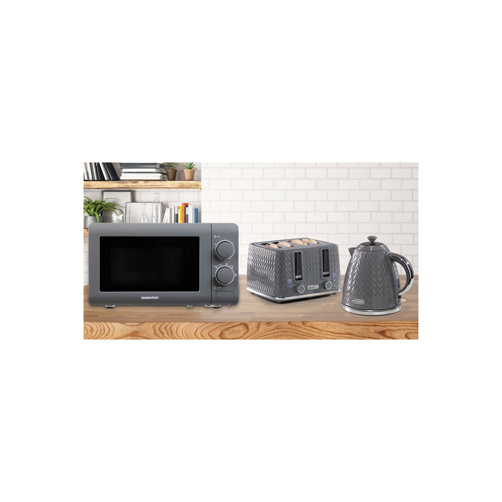 Daewoo Argyle 4-Slice Toaster, Kettle and Microwave Triple Pack