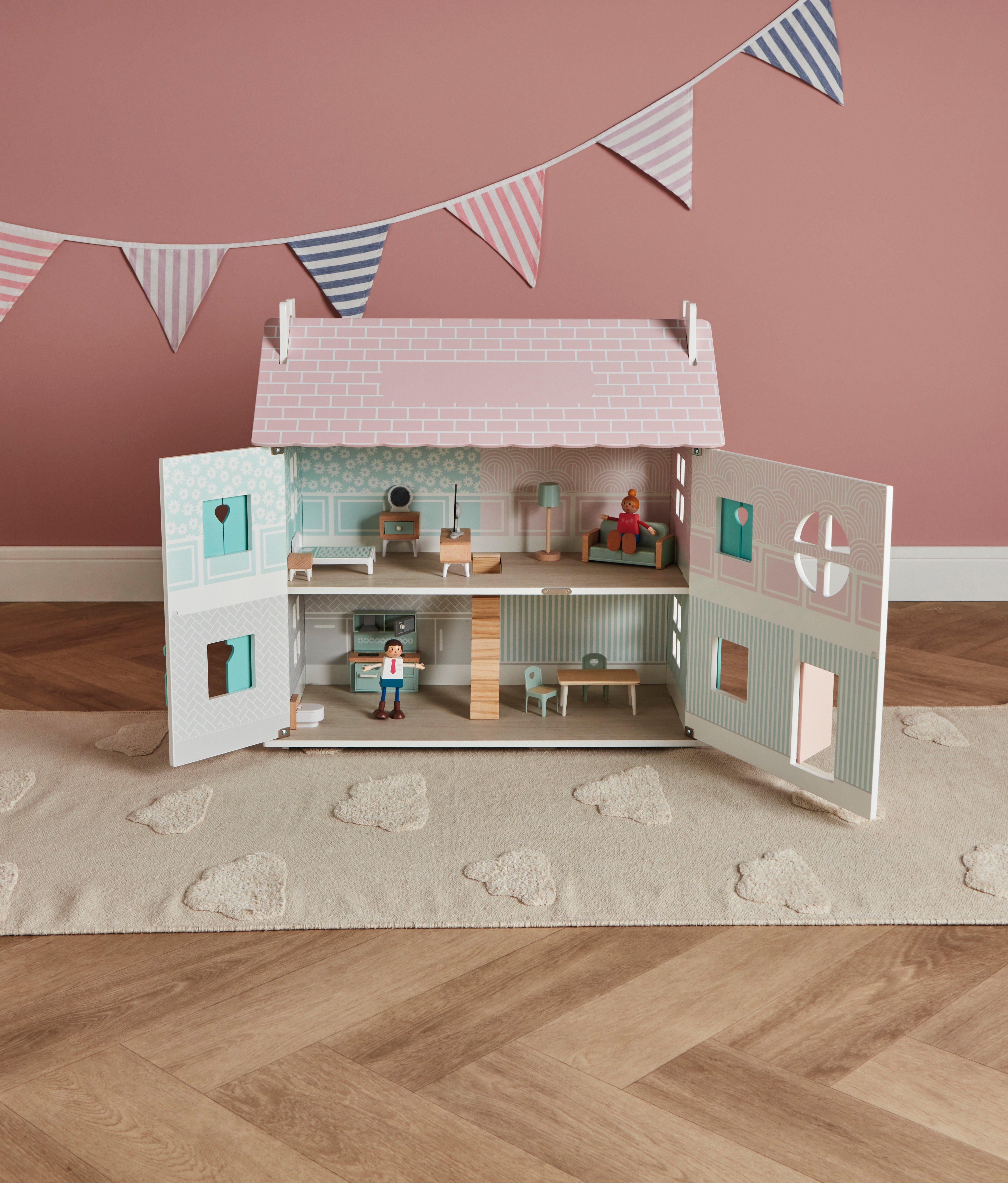 wooden dolls house studio