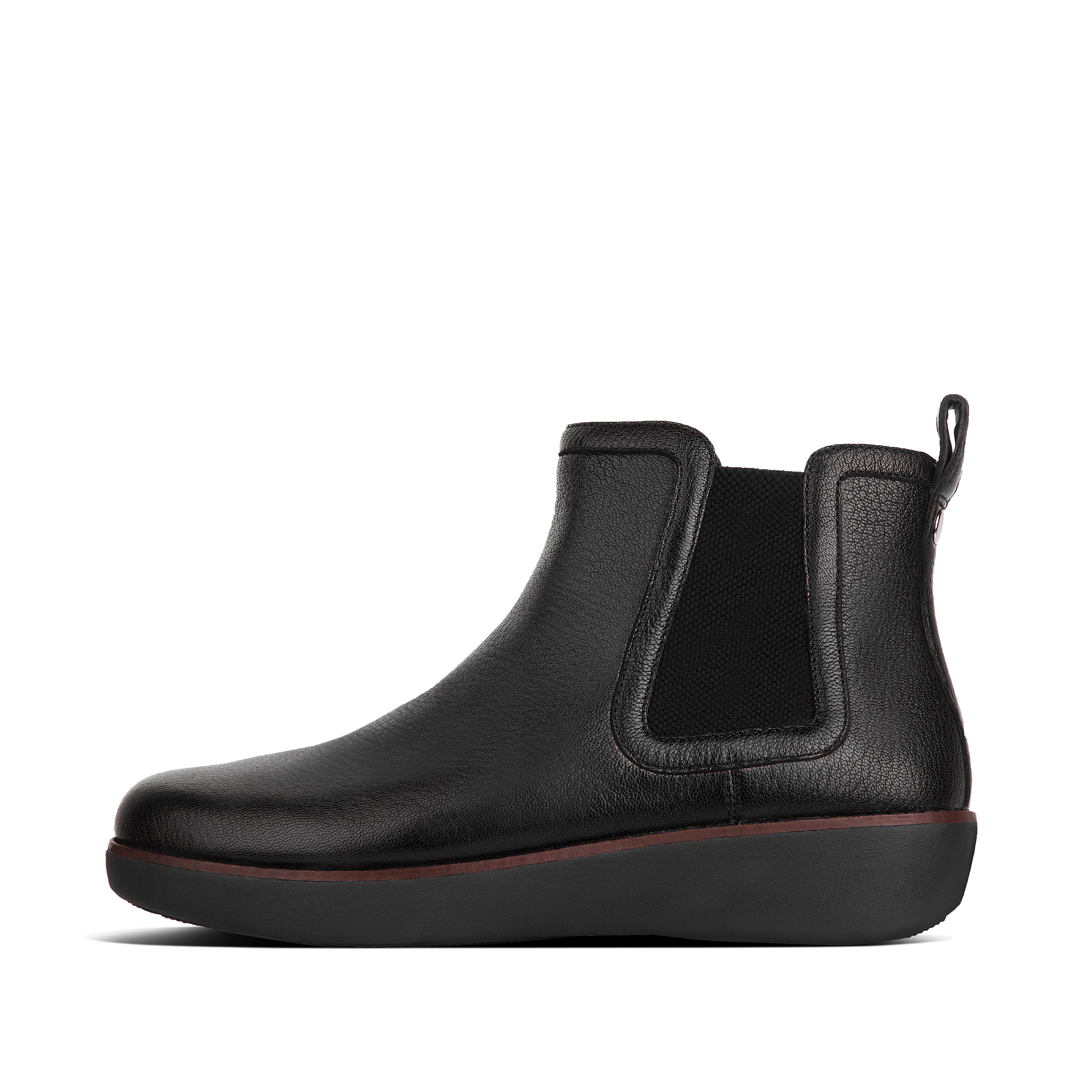 A classic Chelsea boot is a fashion lifesaver and these are a supercovetable example. Here in rich tumbled leather, our Chai boots boast an ultra-flattering cut, thick stretchy side panels and Supercom FF midsoles for amazing all-day comfort. Perfect with practically every winter outfit, try them with woolly tights and a maxi dress or skinnies, with oversized knits layered on top.