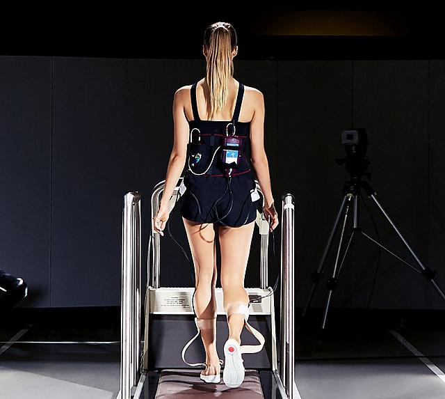 Fitflop Technology image of women walking on treadmill.