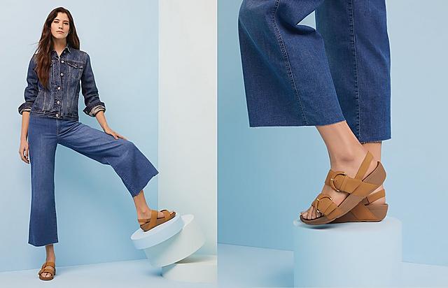 Fitflop Classic Slide Leather sandals in colour tan.