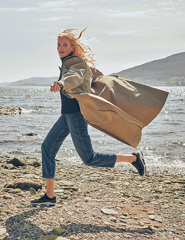 Fitflop Freya chunky sneakers in black colour with a mixture of suede and metallic material.