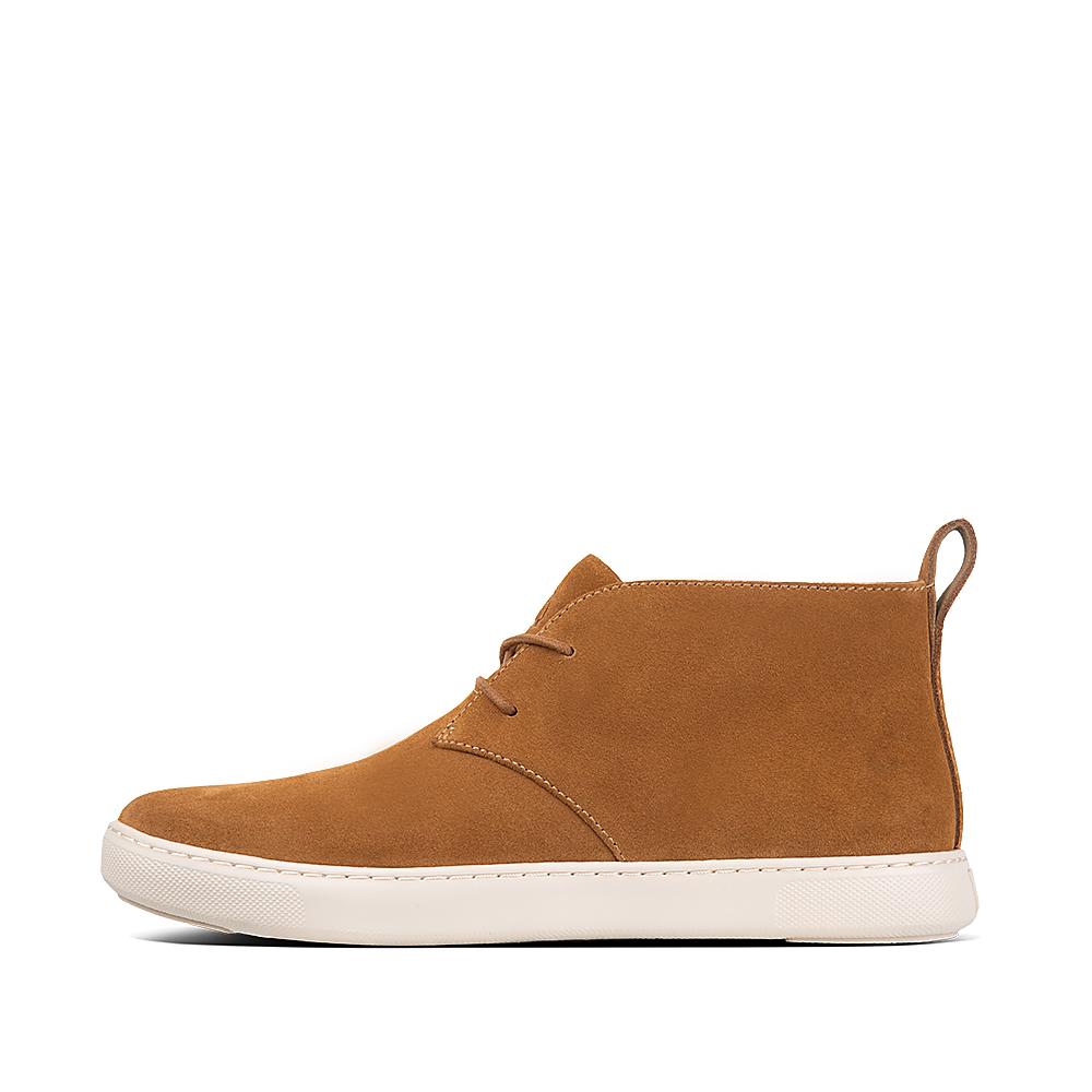 Your shoe for all seasons, the desert boot is the staple of any stylish wardrobe. The clean, soft suede design and wrapped outsole gives that smart casual edge perfect for almost any outfit or occasion. You won't be desert-ing this pair anytime soon!