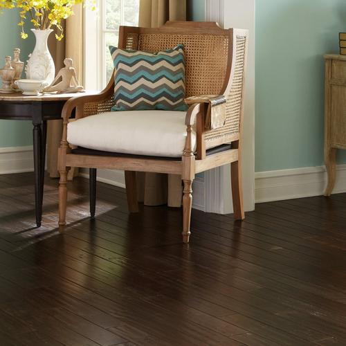 Hickory Espresso Handscraped Engineered Hardwood 3 8in X 5in