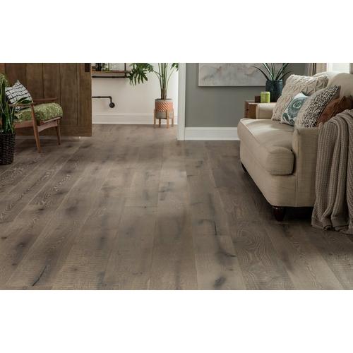 Grullo White Oak Distressed Engineered Hardwood Xl Plank 5 8in X 9 1 2in 100493220 Floor And Decor
