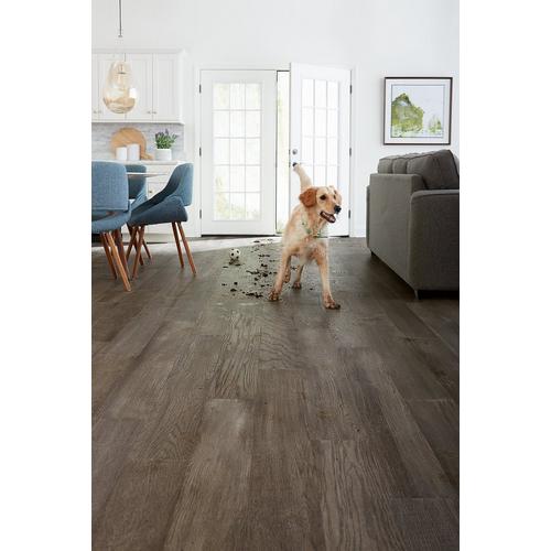 Medium Gray Oak Wire Brushed Water Resistant Engineered Hardwood 6mm X 6 1 2in 100503168 Floor And Decor