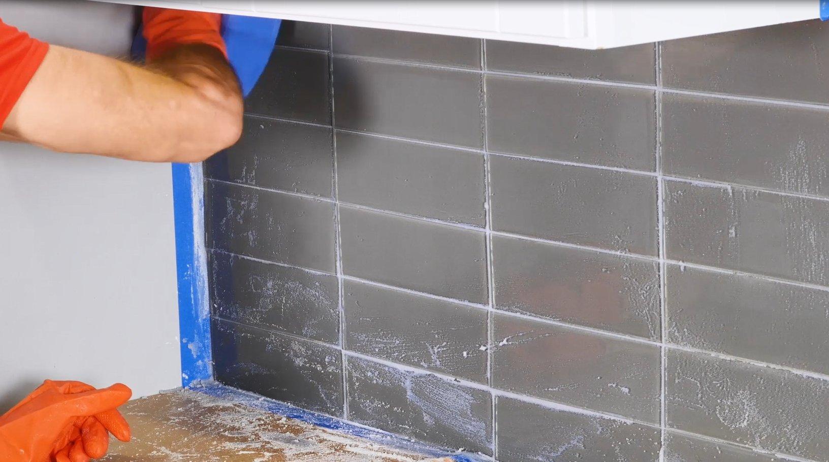 F&D Start to Finish Install a Glass Tile Backsplash