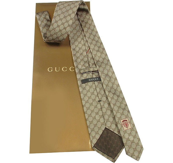 Gucci Red GG Diamond Pattern Silk Tie at FORZIERI Canada
