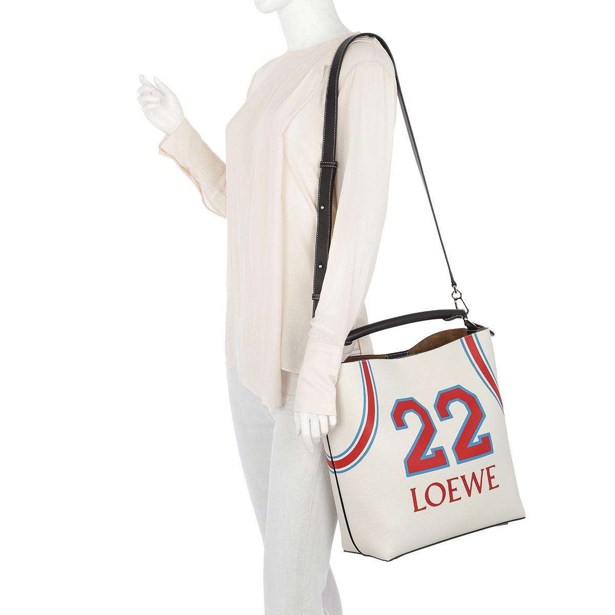 Loewe T Bucket Loewe 22 Bag Soft White 