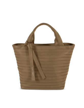 Alma Tonutti Basket Weaved Handbag  Black quilted bag, Black leather purse,  Handbag
