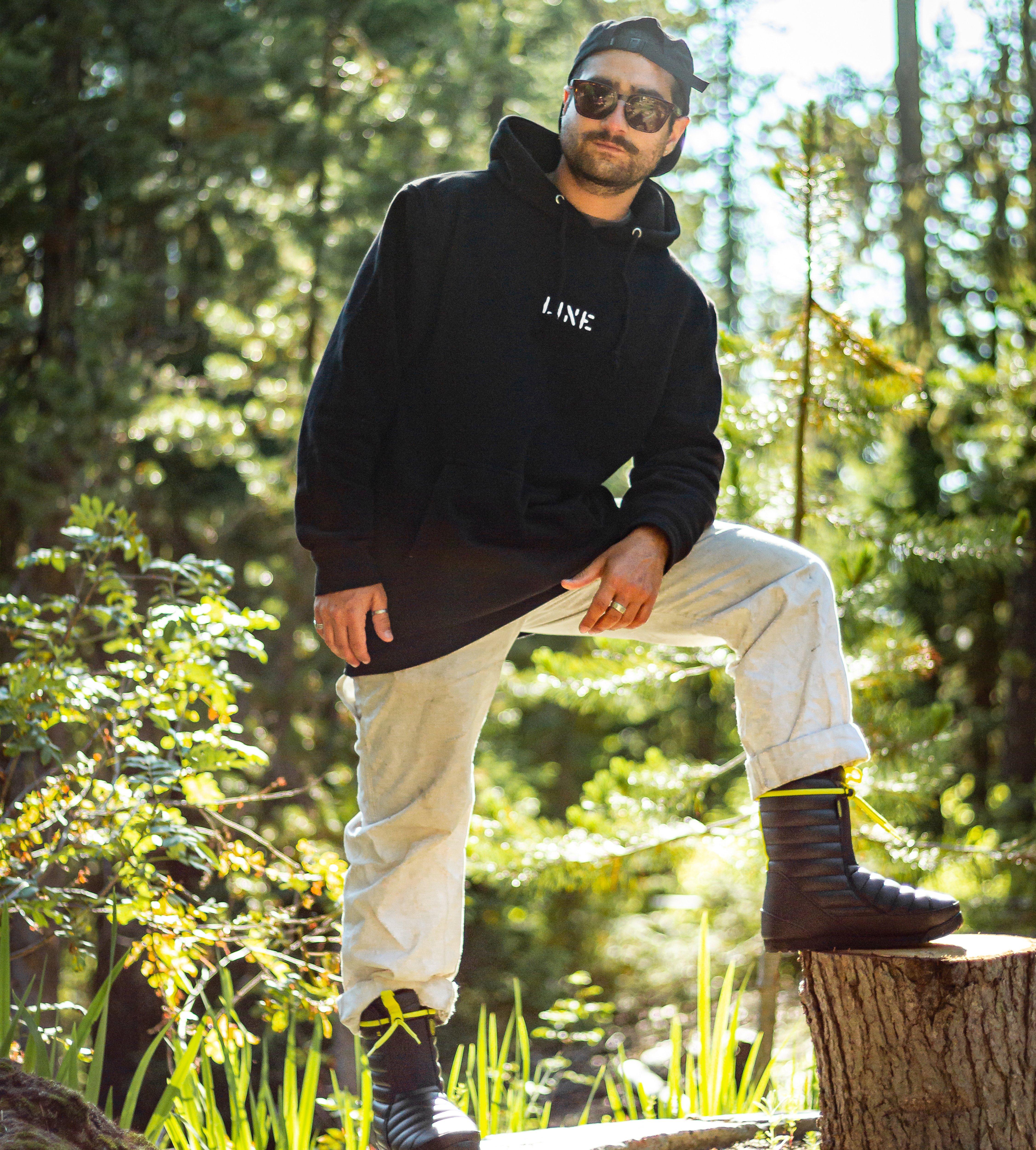 apres bootie 2 black feature 1