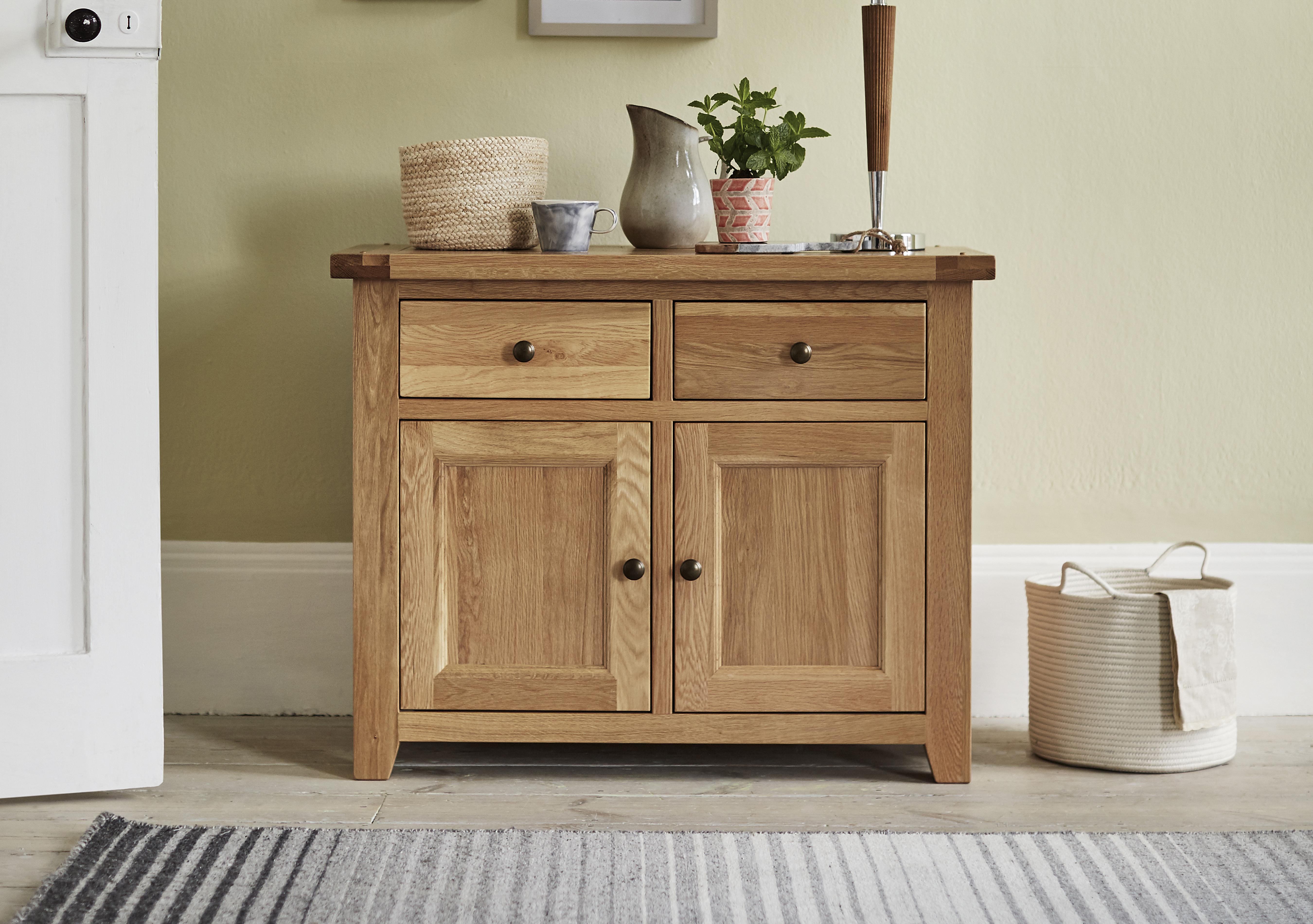 Slim oak deals sideboard